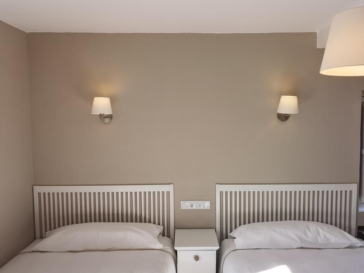Hotel Roman Naveces Exterior foto